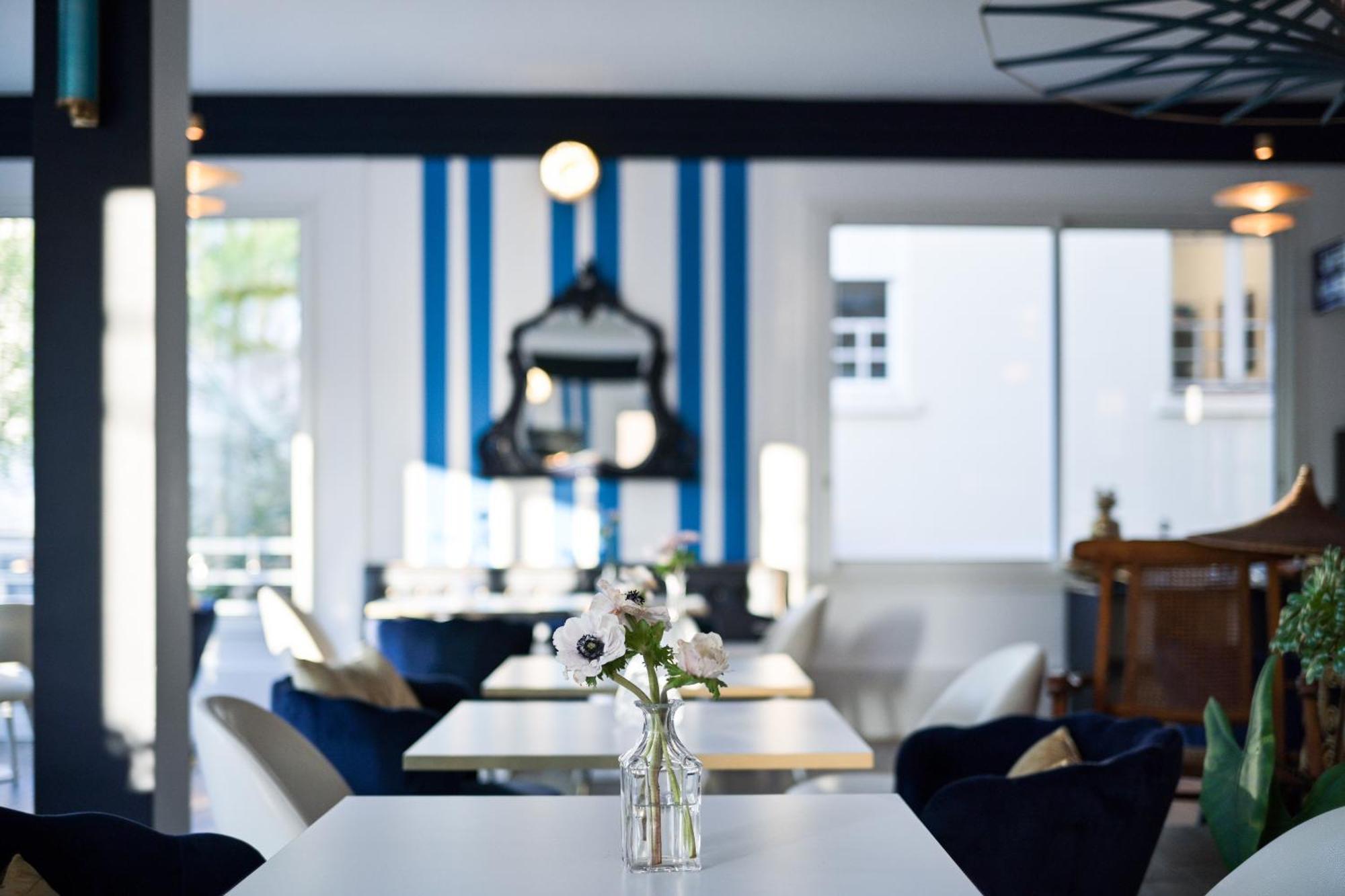 Hotel Espadon Bleu Le Lavandou Bagian luar foto