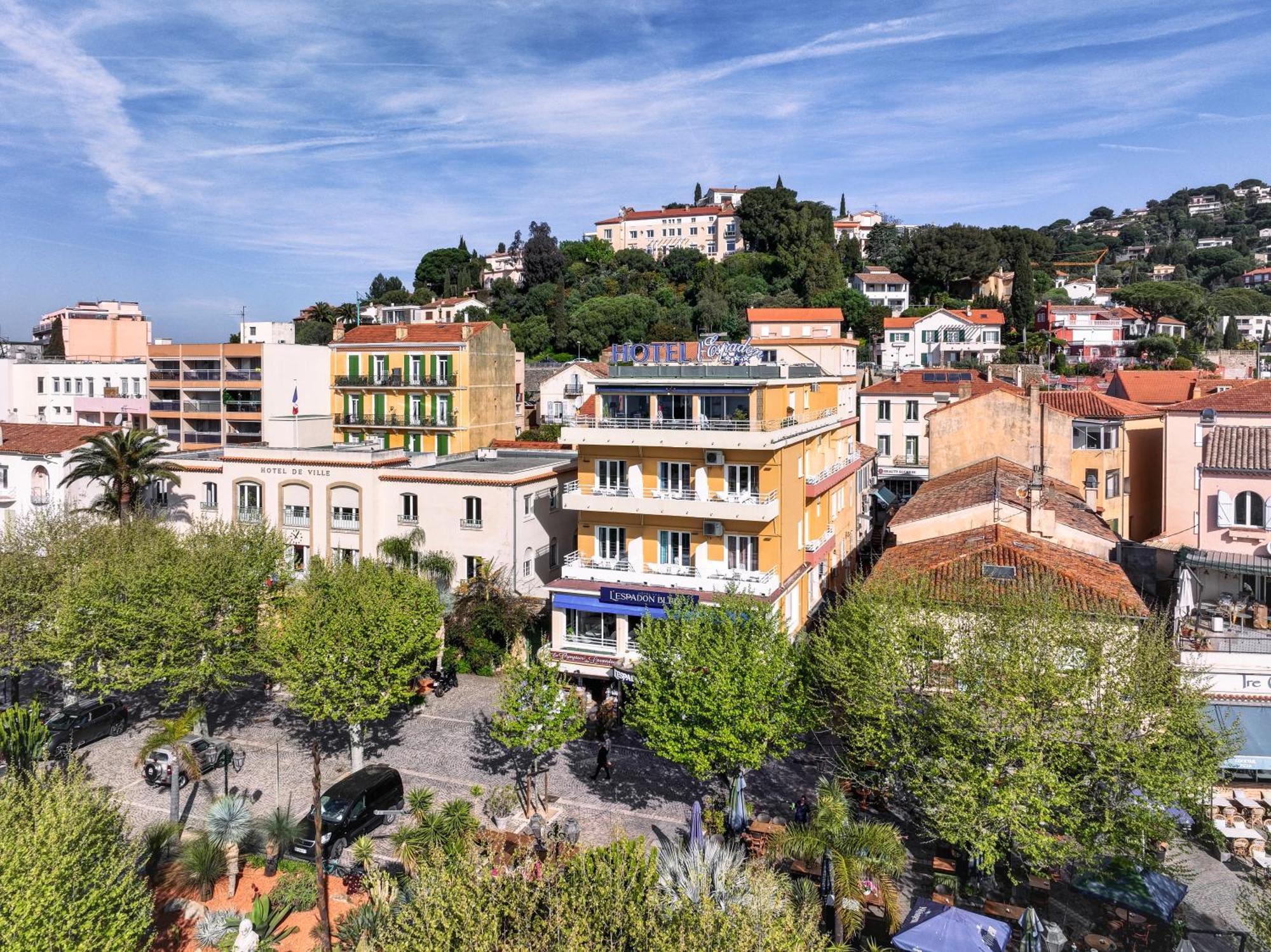 Hotel Espadon Bleu Le Lavandou Bagian luar foto