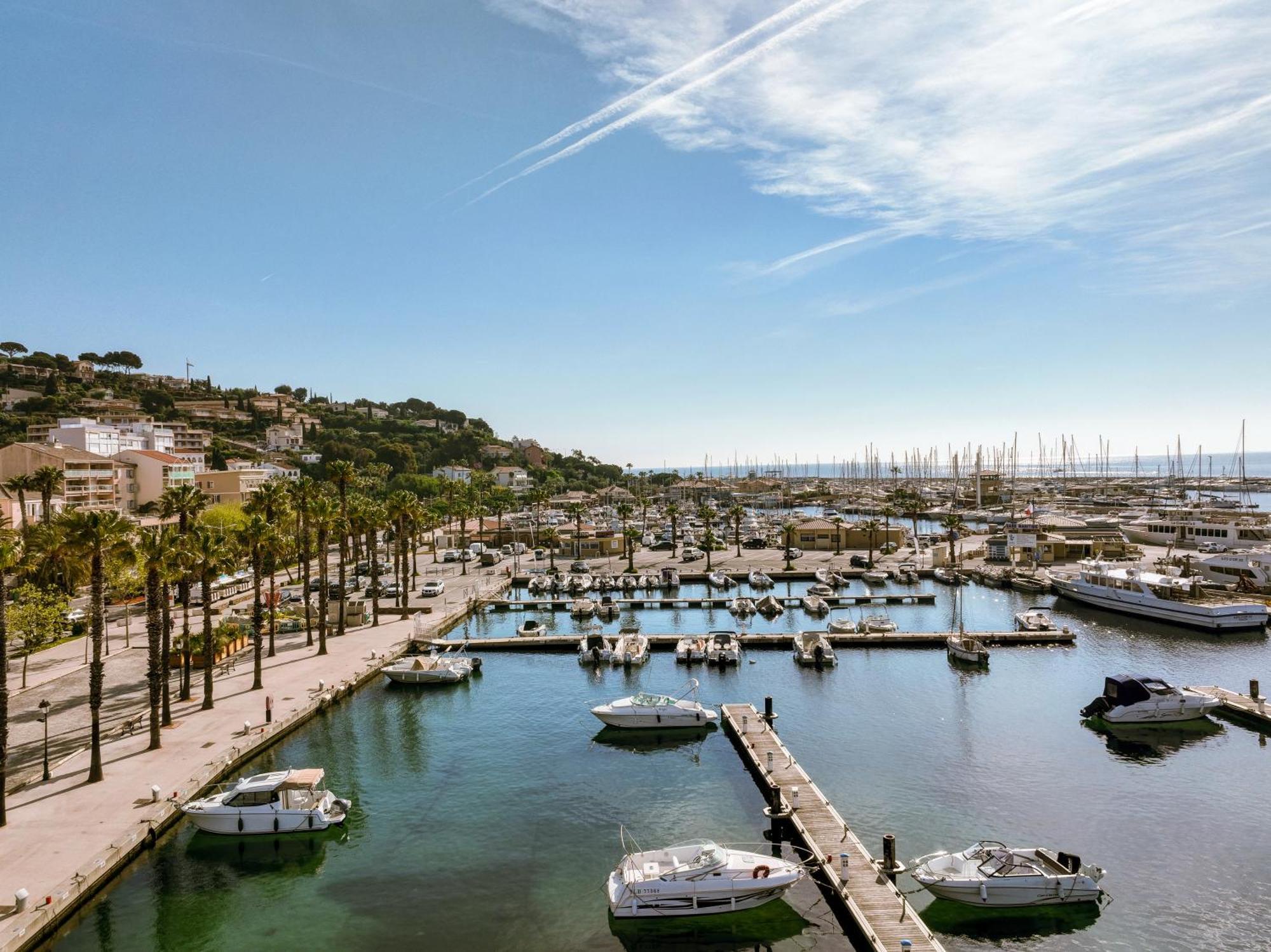 Hotel Espadon Bleu Le Lavandou Bagian luar foto