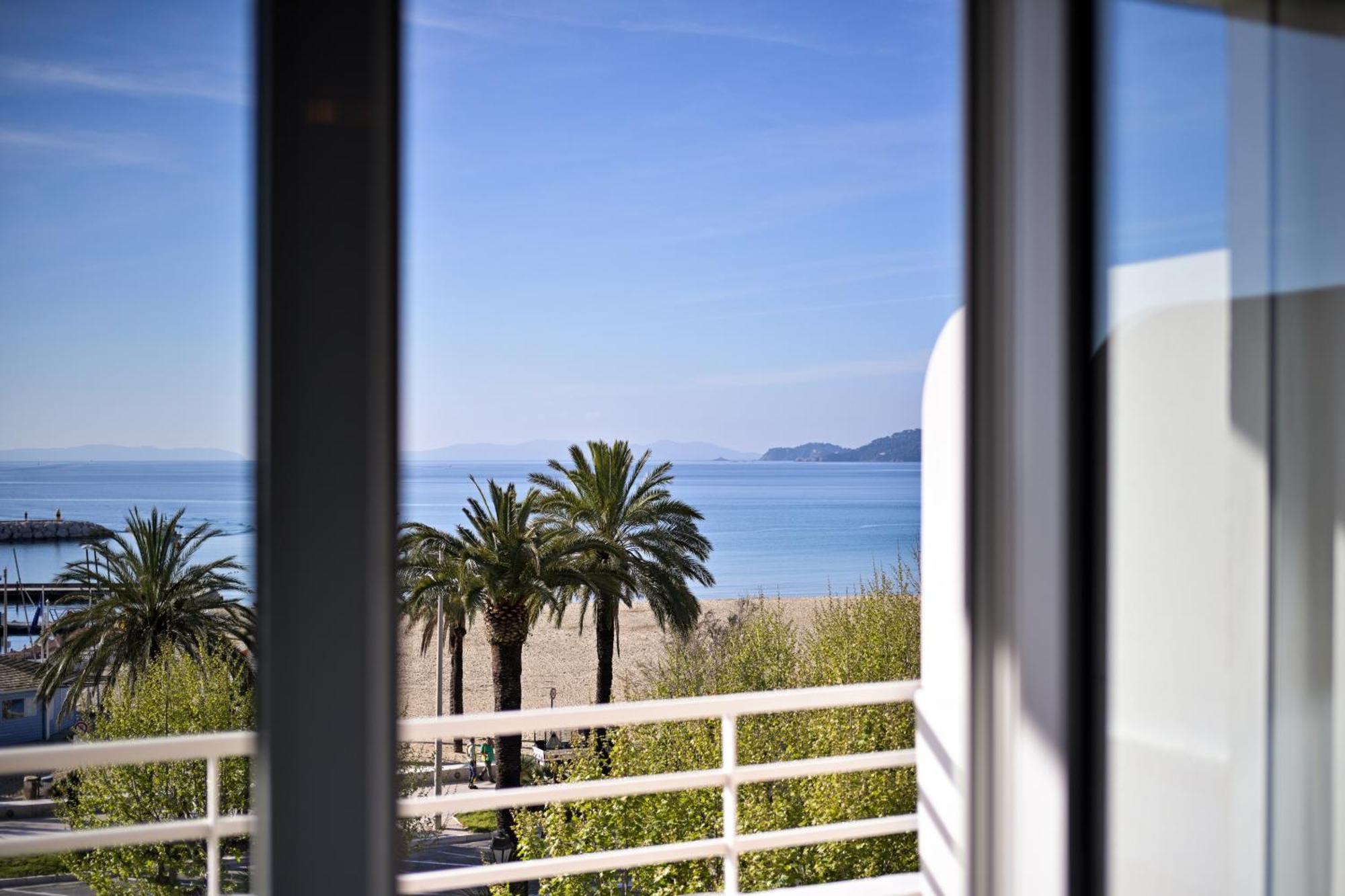 Hotel Espadon Bleu Le Lavandou Bagian luar foto