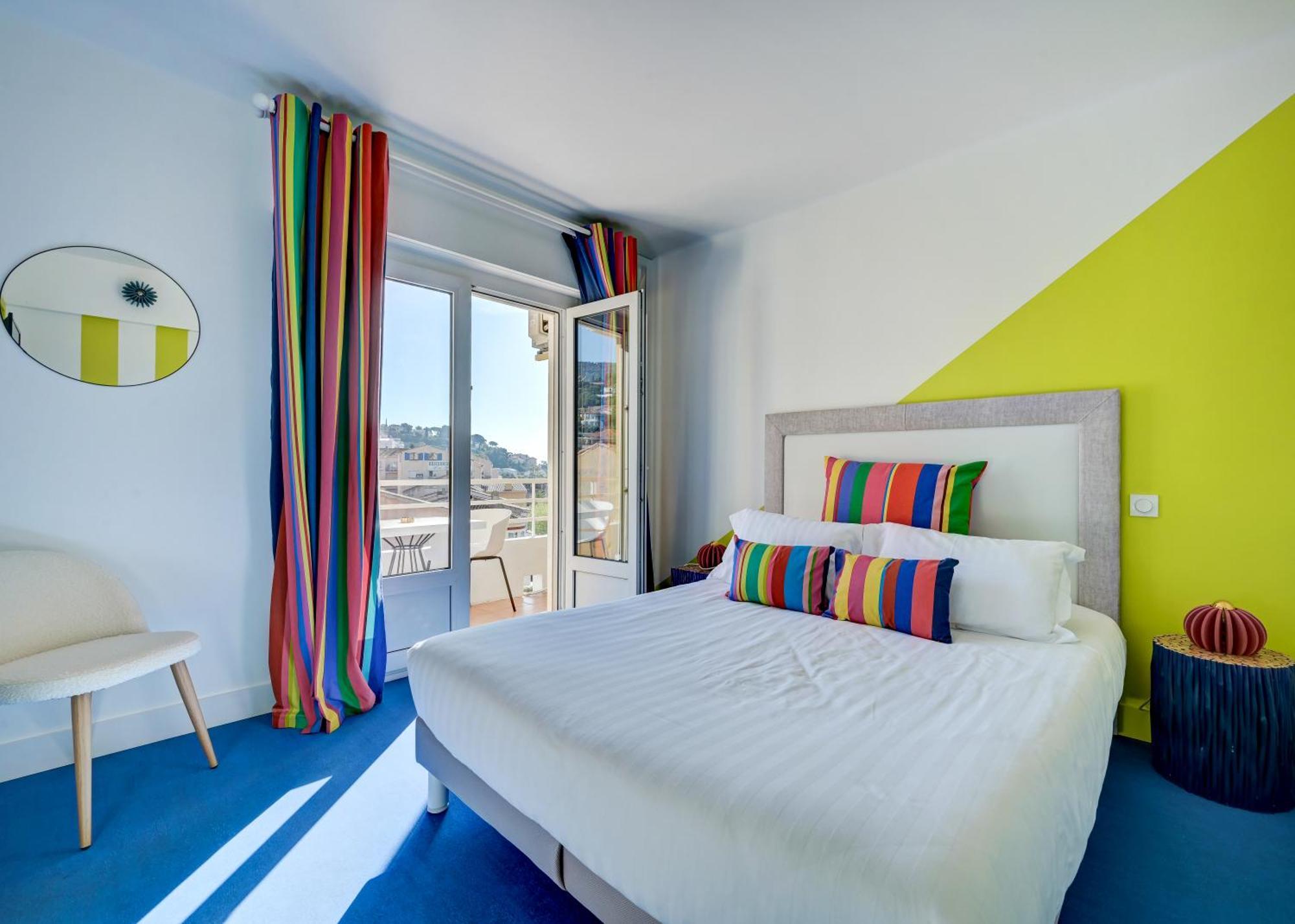 Hotel Espadon Bleu Le Lavandou Bagian luar foto