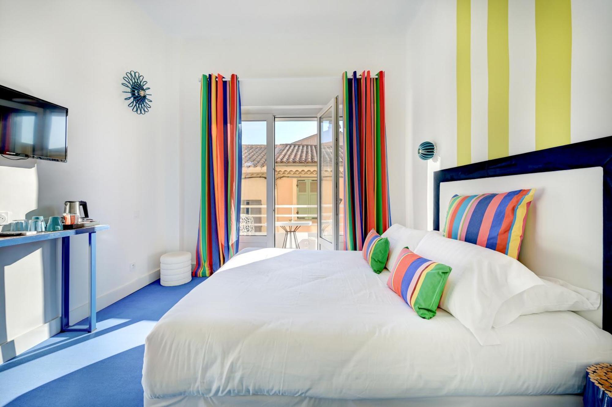 Hotel Espadon Bleu Le Lavandou Bagian luar foto