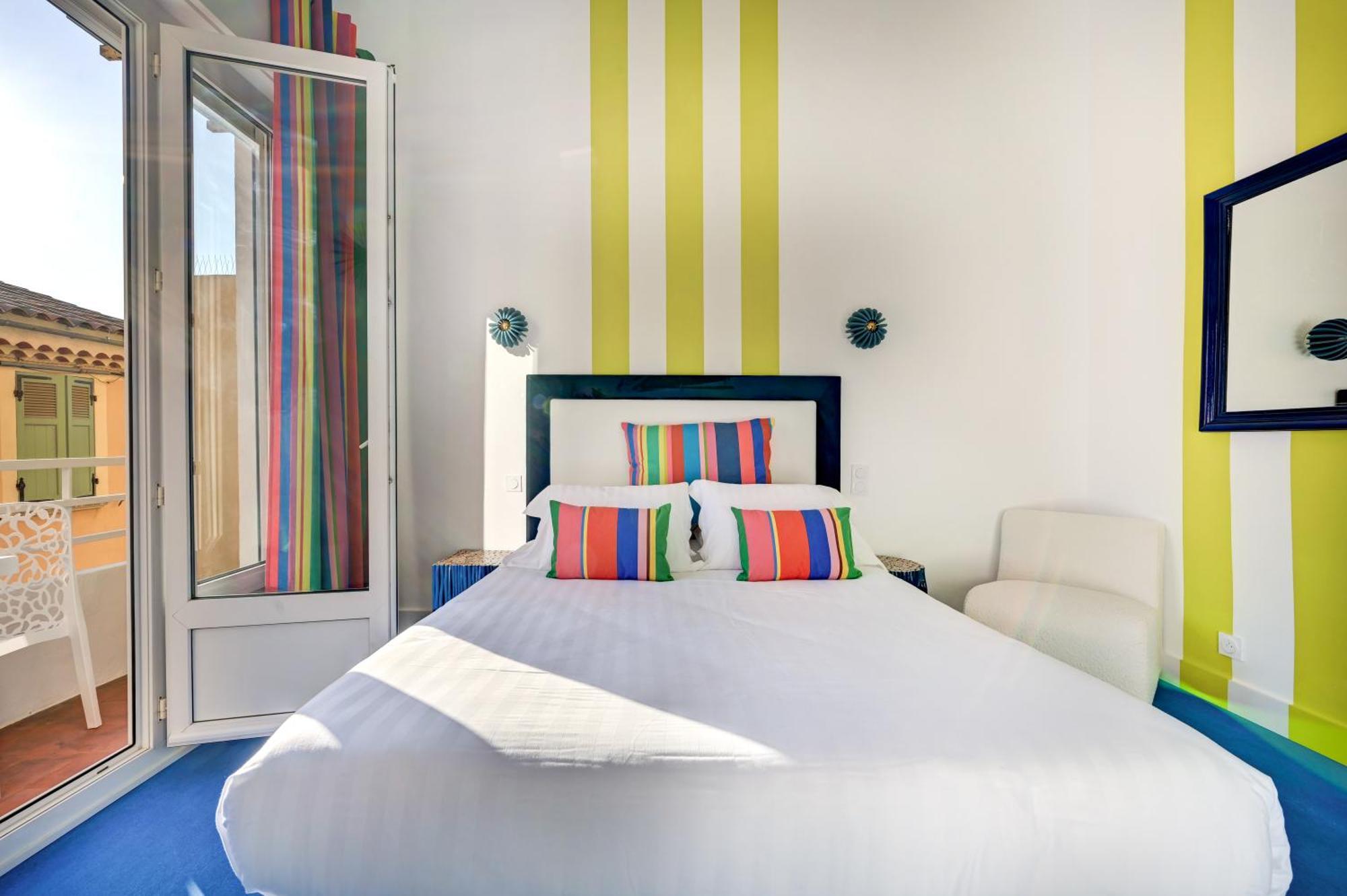 Hotel Espadon Bleu Le Lavandou Bagian luar foto